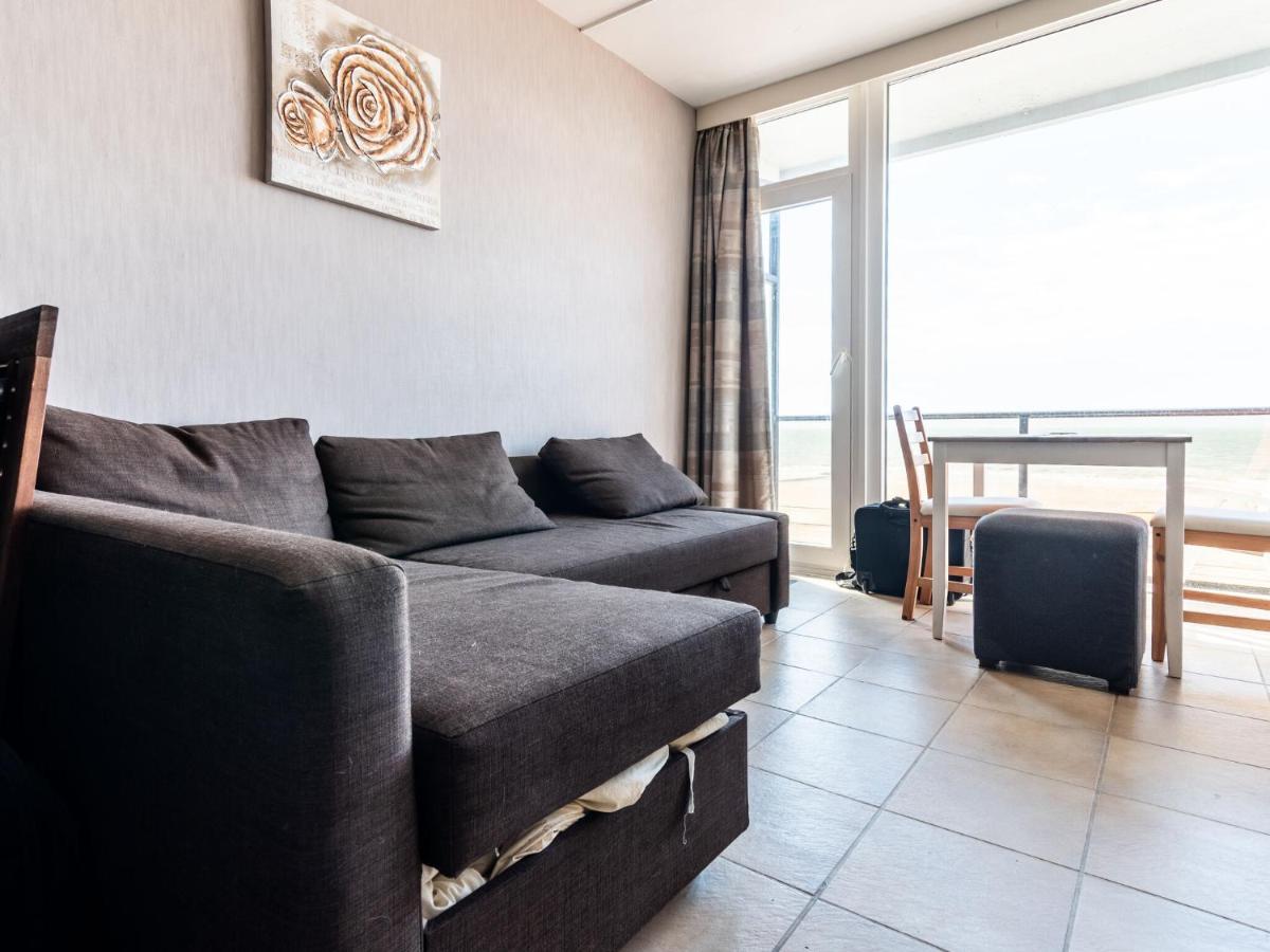 Contemporary Apartment In Oostende With Balcony Eksteriør bilde
